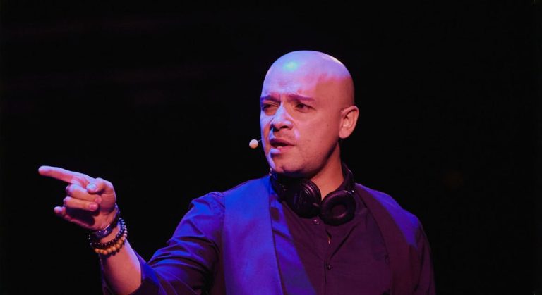Julián Fontalvo – The Imitator — muziek in Veghel