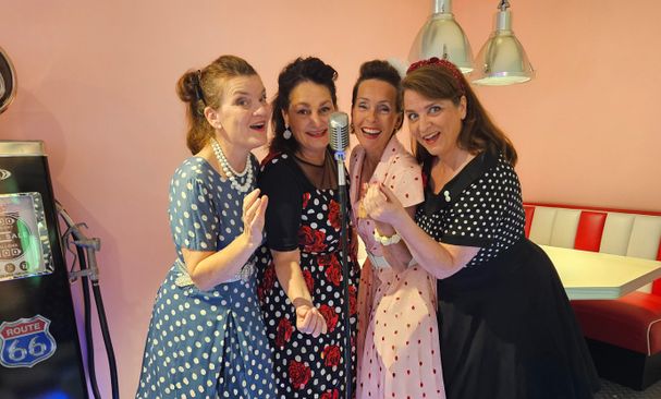 Muziekcafé met The Elvettes — muziek in Veghel