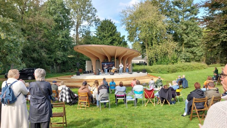 Optredens Kiosk Julianapark Veghel — muziek in Veghel
